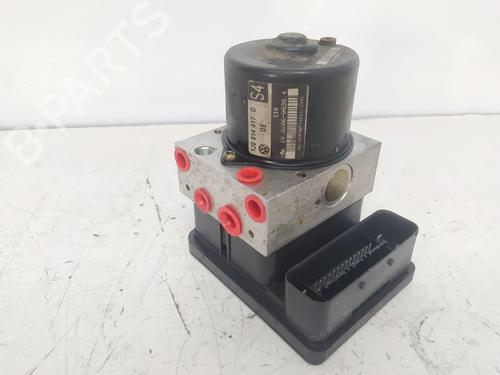 Used ABS pump SEAT LEON (1M1) [1999-2006]  15137755