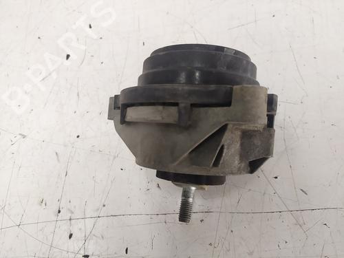 Used Engine mount BMW 1 (F20) 118 d (143 hp) 18110301