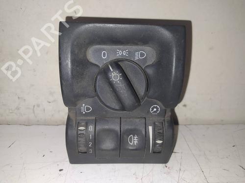 Used Headlight switch OPEL VECTRA B (J96) [1995-2004]  10182335