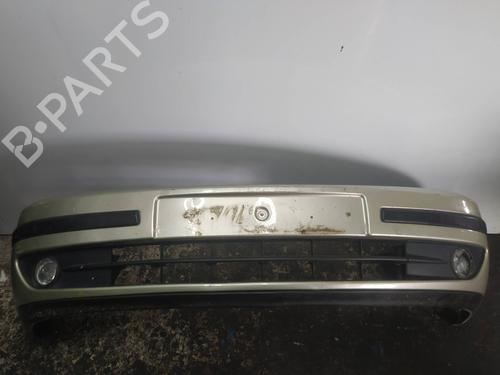 Used Front bumper RENAULT LAGUNA II (BG0/1_) [2001-2007]  13468422