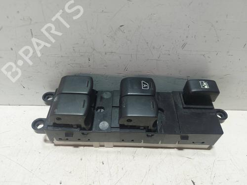 Used Left front window switch NISSAN QASHQAI / QASHQAI +2 I (J10, NJ10, JJ10E) 2.0 (141 hp) 23393452