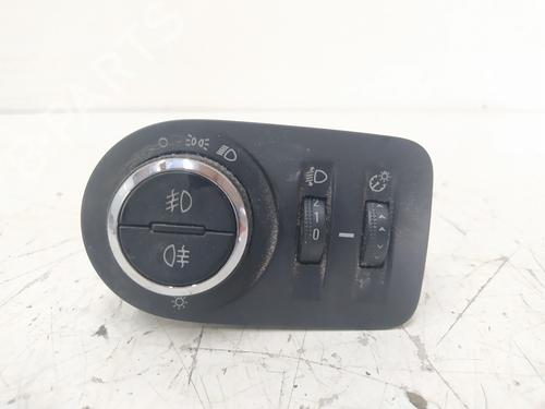 Headlight switch OPEL MERIVA B MPV (S10) 1.6 CDTI (75) 13294815 |
