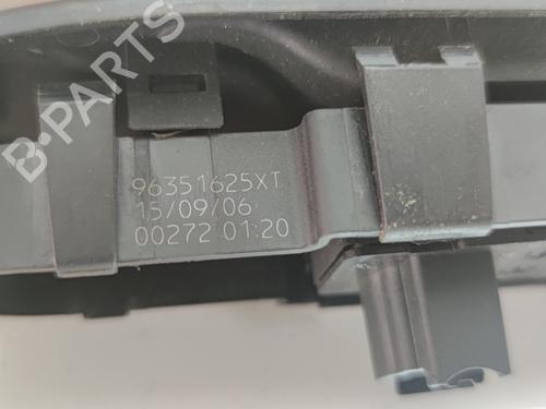 Right front window switch PEUGEOT 307 (3A/C) | BP11356606I26