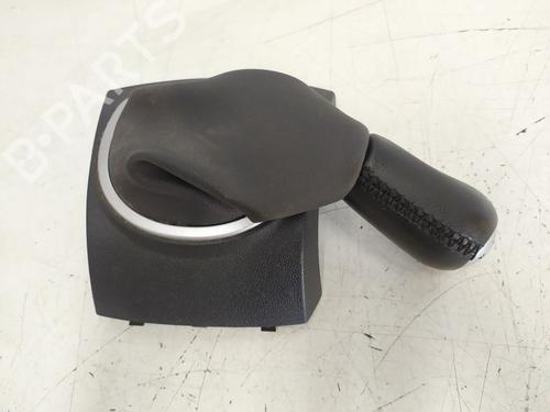 Used Shift knob Shift knob RENAULT CLIO III (BR0/1, CR0/1) 1.5 dCi (BR17, CR17) (86 hp) 33673741 33673741