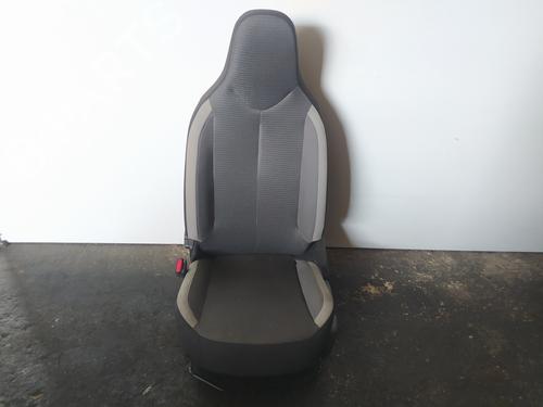 Used Left front seat TOYOTA AYGO (_B4_) 1.0 VVTi (KGB40) (72 hp) 27434143
