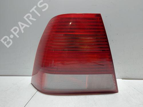 Używane Lampa tylna lewa VW BORA I (1J2) [1998-2013]  30889338