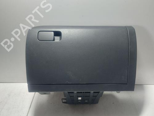 Guantera VW POLO VI (AW1, BZ1, AE1) 1.0 (75 hp) 33053307