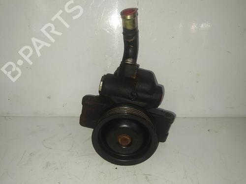 Used Steering pump FORD FIESTA V (JH_, JD_) [2001-2014]  8711044