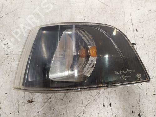 Used Left front indicator VOLVO V40 Estate (645) 1.9 DI (115 hp) 30321489