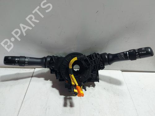 Used Headlight switch TOYOTA PRIUS Liftback (_W2_) 1.5 Hybrid (NHW20_, NHW20R) (112 hp) 32979204