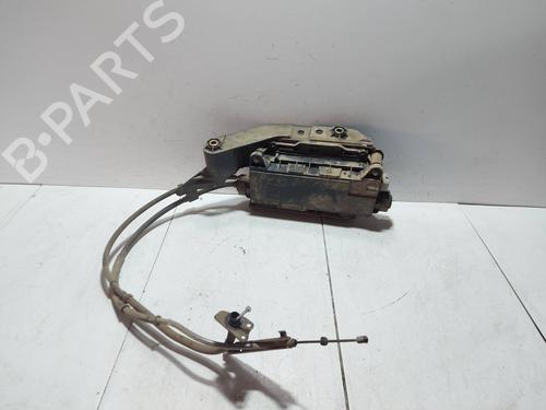 Used Electric handbrake RENAULT SCÉNIC II (JM0/1_) [2003-2010]  31344096