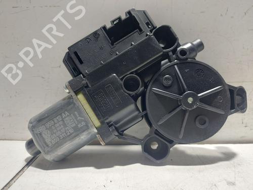 Used Right rear window motor VW POLO VI (AW1, BZ1, AE1) 1.0 (75 hp) 33053290