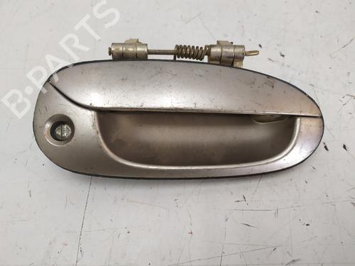 Used Front right exterior door handle KIA CARENS II MPV (FJ) 2.0 CRDi (113 hp) 8713694