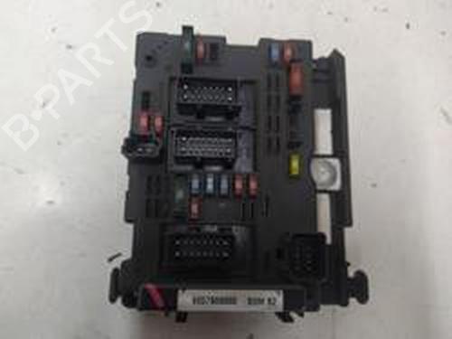 Used Fuse box PEUGEOT 206 Hatchback (2A/C) 1.4 HDi eco 70 (68 hp) 9219836