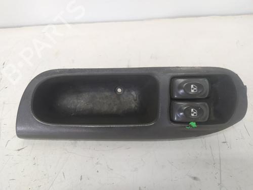 Venstre fortil elrude kontakt RENAULT SCÉNIC I MPV (JA0/1_, FA0_) 1.6 (JA00, JA16, JA15, JA19, JA1V, JA2B, JA2C, JA0B,... (107 hp) 13925416