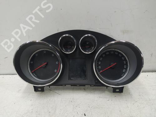 Used Instrument cluster OPEL INSIGNIA A Sports Tourer (G09) 2.0 CDTI (35) (160 hp) 22302567