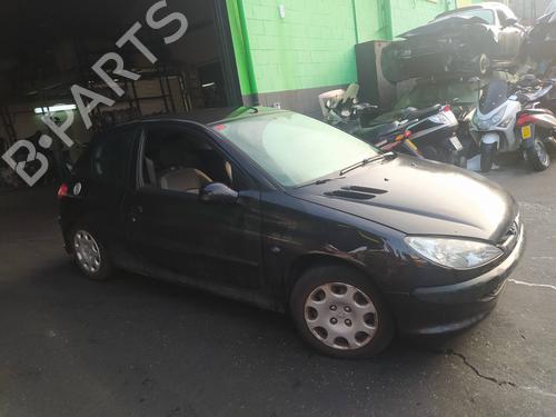 Fuse box PEUGEOT 206 Hatchback (2A/C) 1.4 HDi eco 70 | BP9219836E1