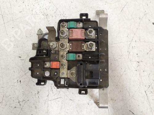 Used Fuse box Fuse box 36889254 36889254