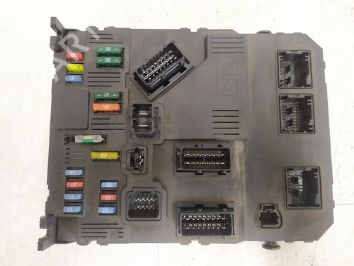 Used Fuse box Fuse box CITROËN C3 I (FC_, FN_) 1.4 16V (88 hp) 33215874 33215874