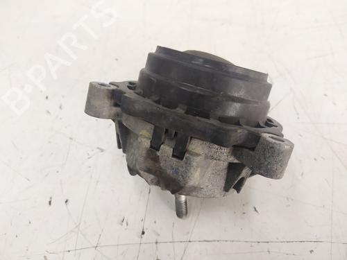 Used Engine mount BMW 1 (F20) 118 d (143 hp) 18110297