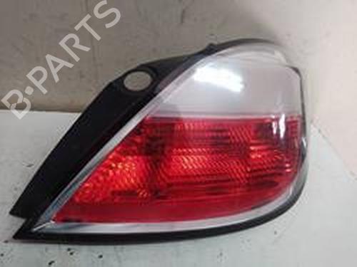 Used Right taillight OPEL ASTRA H (A04) [2004-2014]  8701207