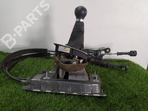 Used Manual gearbox selector Manual gearbox selector VW GOLF VI (5K1) 1.6 TDI (105 hp) 8703018 8703018