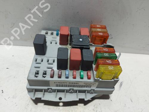 Used Fuse box FIAT DOBLO MPV (119_, 223_) [2001-2025]  22398661