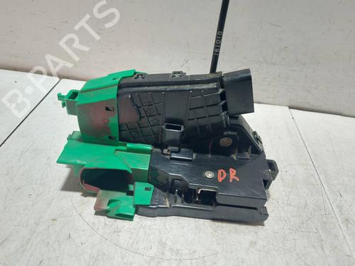 front-right-lock-hyundai-i30-fastback-pde-pden-2017-39889686 main image