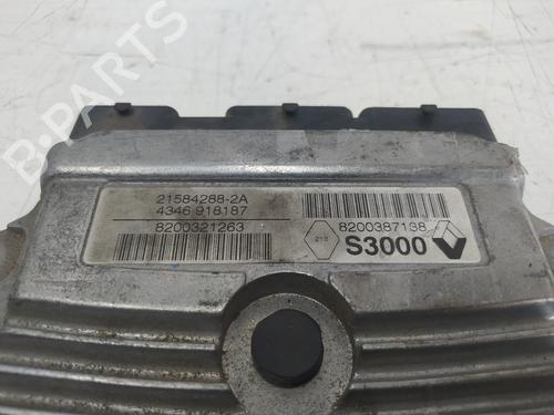 Engine control unit (ECU) RENAULT GRAND SCÉNIC II (JM0/1_) 1.6 | BP8698868M57