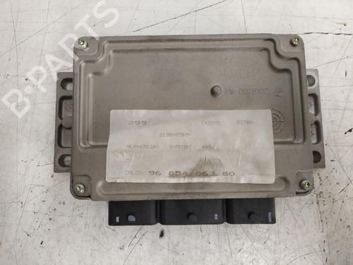 engine-control-unit-ecu-citroen-c4-coupe-la_-2004-2005-2006-2007-2008-2009-2010-2011-2012-2013-38114407 main image