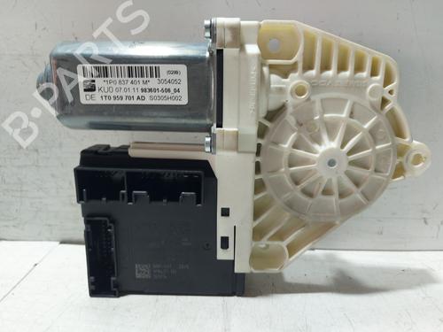 Used Left front window motor Left front window motor SEAT LEON (1P1) 1.6 TDI (90 hp) 33852741 33852741