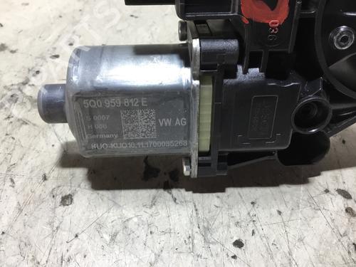 Right rear window motor SEAT LEON (5F1) | BP27997516E22