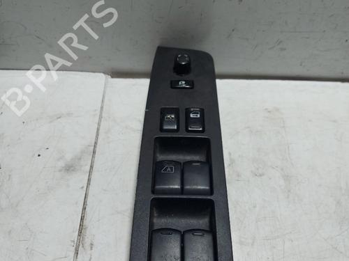 Used Left front window switch NISSAN X-TRAIL II (T31) [2007-2018]  30319249