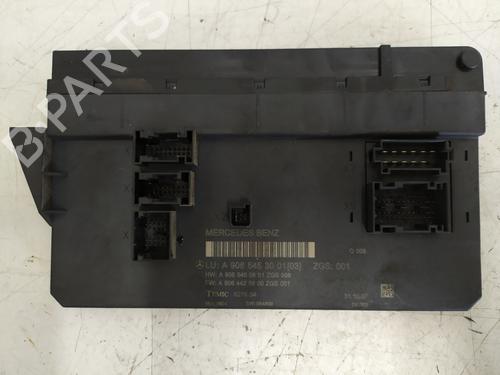 Used Fuse box Fuse box MERCEDES-BENZ SPRINTER 3,5-t Van (B906) 313 CDI (906.631, 906.633, 906.635, 906.637) (129 hp) 34247646 34247646