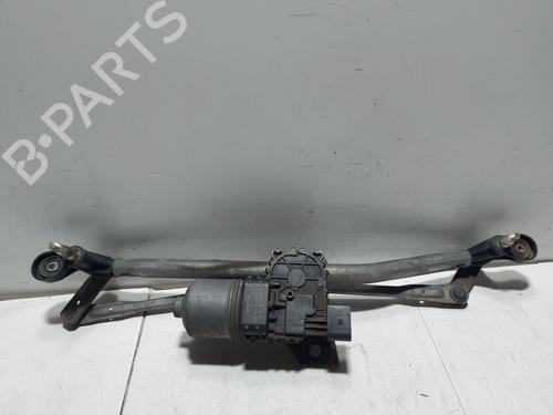 Essuie-glace moteur avant ALFA ROMEO 147 (937_) 1.9 JTDM 8V (937.AXD1A, 937.AXU1A, 937.BXU1A) (120 hp) 31973252