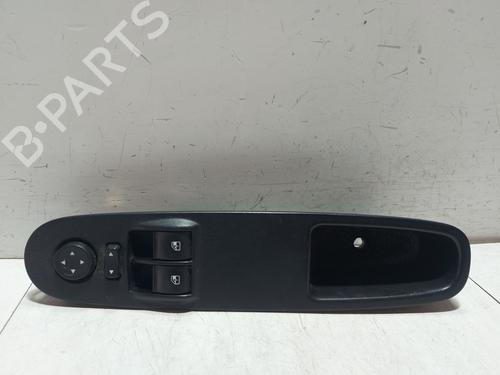 Used Left front window switch Left front window switch FIAT PUNTO EVO (199_) 1.4 (199AXB1A) (77 hp) 33852673 33852673