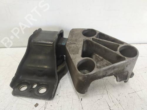 Used Engine mount RENAULT MEGANE II (BM0/1_, CM0/1_) [2001-2012]  29395201