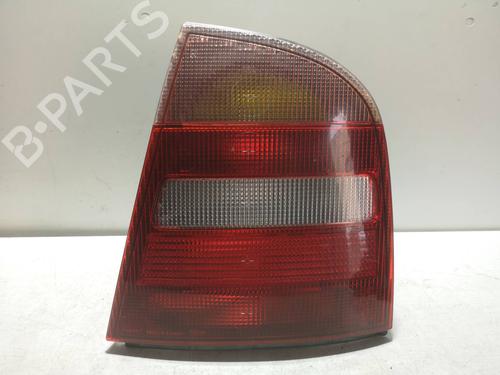 Højre baglygte SKODA OCTAVIA I (1U2) 1.9 TDI (90 hp) 8705206