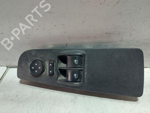 Used Left front window switch Left front window switch FIAT GRANDE PUNTO (199_) 1.9 D Multijet (116 hp) 33885875 33885875