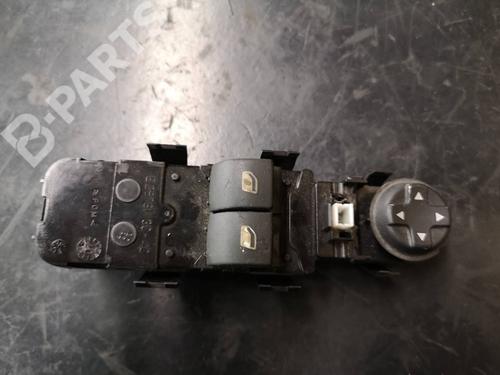 Used Left front window switch Left front window switch PEUGEOT 207 (WA_, WC_) 1.4 HDi (68 hp) 8702556 8702556