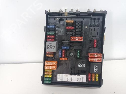 Used Fuse box VW GOLF V (1K1) 2.0 SDI (75 hp) 13042420
