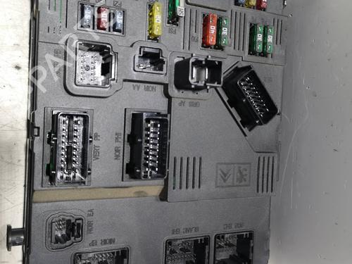 Used Fuse box PEUGEOT 206 CC (2D) 1.6 16V (2DNFUF, 2DNFUR) (109 hp) 16534617