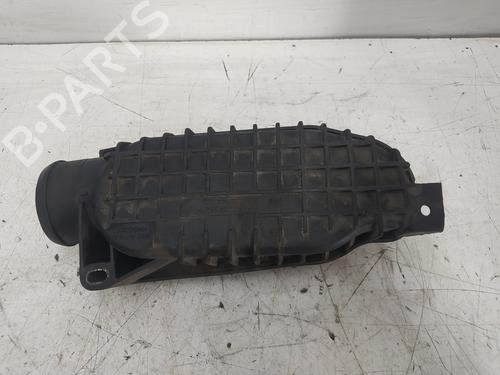 Used Intake manifold LAND ROVER DISCOVERY III (L319) [2004-2009]  24128397