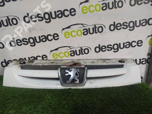 front-grille-peugeot-partner-mpv-5_-g_-19-d-1996-8702632 main image