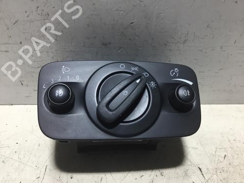 Used Headlight switch FORD KUGA II (DM2) 2.0 TDCi (120 hp) 28544412