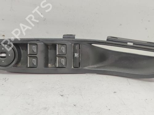 Used Left front window switch FORD FOCUS III 2.0 TDCi (163 hp) 10514392