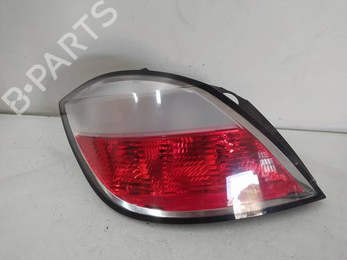 Used Left taillight OPEL ASTRA H (A04) [2004-2014]  10544013