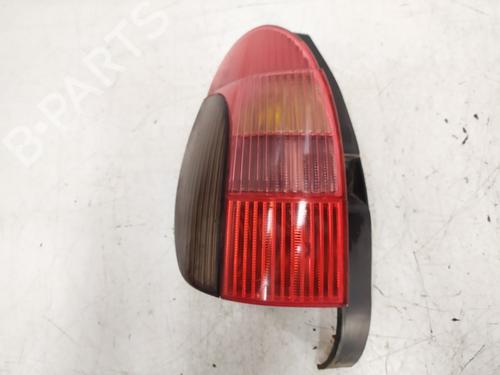 Used Left taillight PEUGEOT 306 (7B, N3, N5) [1993-2003]  32172604