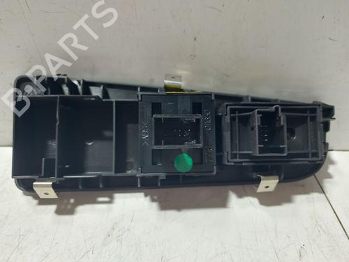 Left front window switch FIAT BRAVO II (198_) 1.9 D Multijet (198AXB1A) | BP32389846I27