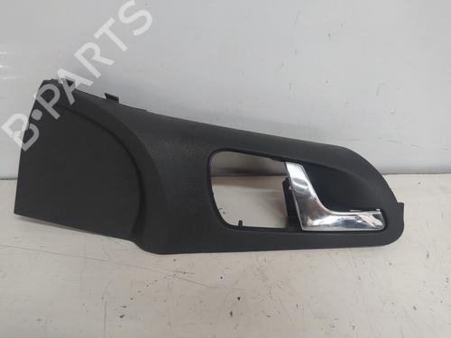 Front right interior door handle SKODA OCTAVIA I (1U2) 1.6 (102 hp) 17511151